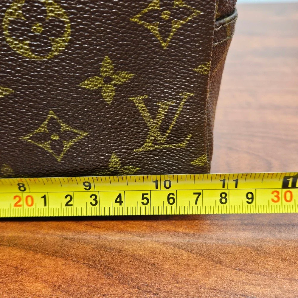 Authentic Louis Vuitton Trousse Toilette 28 Monogram Cosmetic Travel Pouch Bag